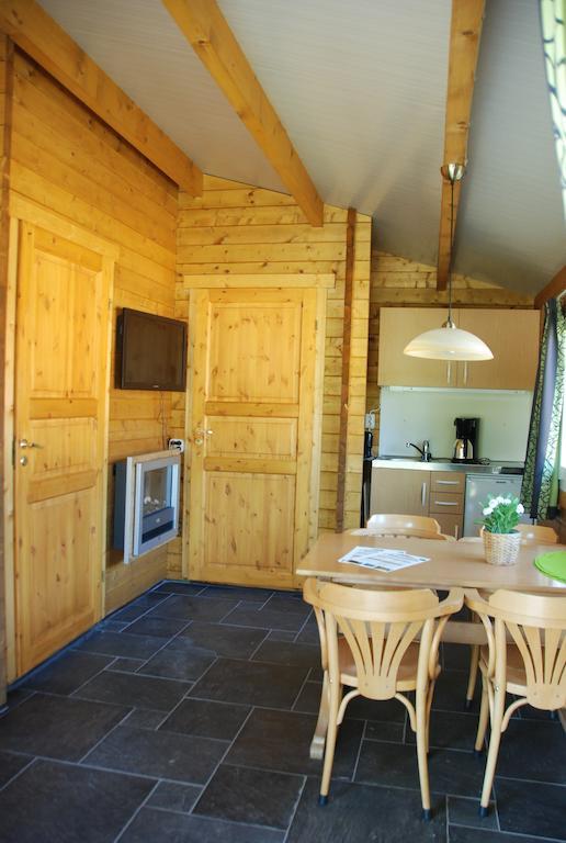 Camping "De Stuurmanskolk" Welsum Room photo